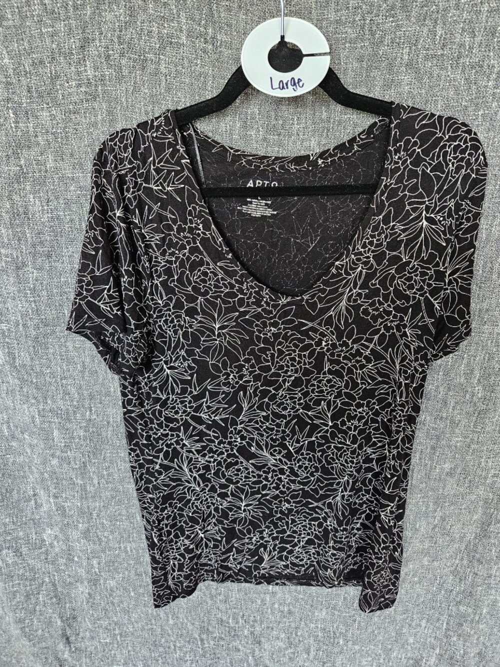 Black and White Floral V Neck